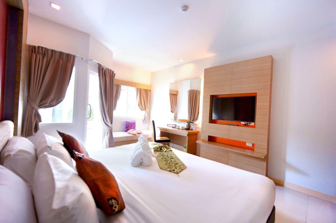 Andatel Grande Patong Phuket מראה חיצוני תמונה